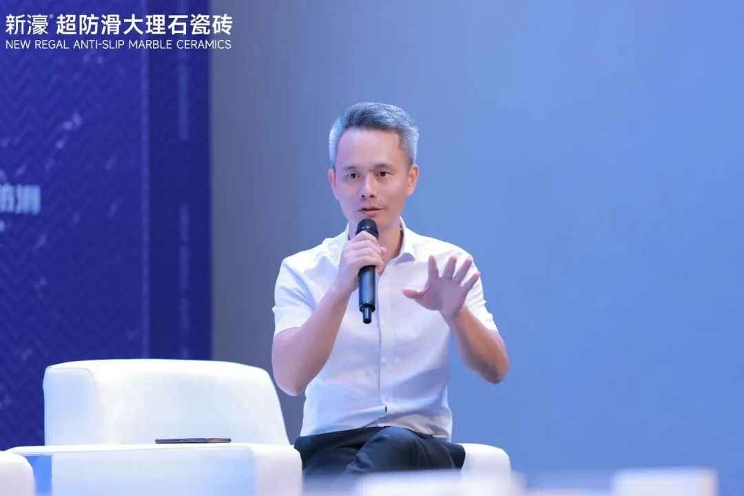 新濠品牌戰(zhàn)略升級暨二代超防滑新品發(fā)布會圓滿成功！20.jpg
