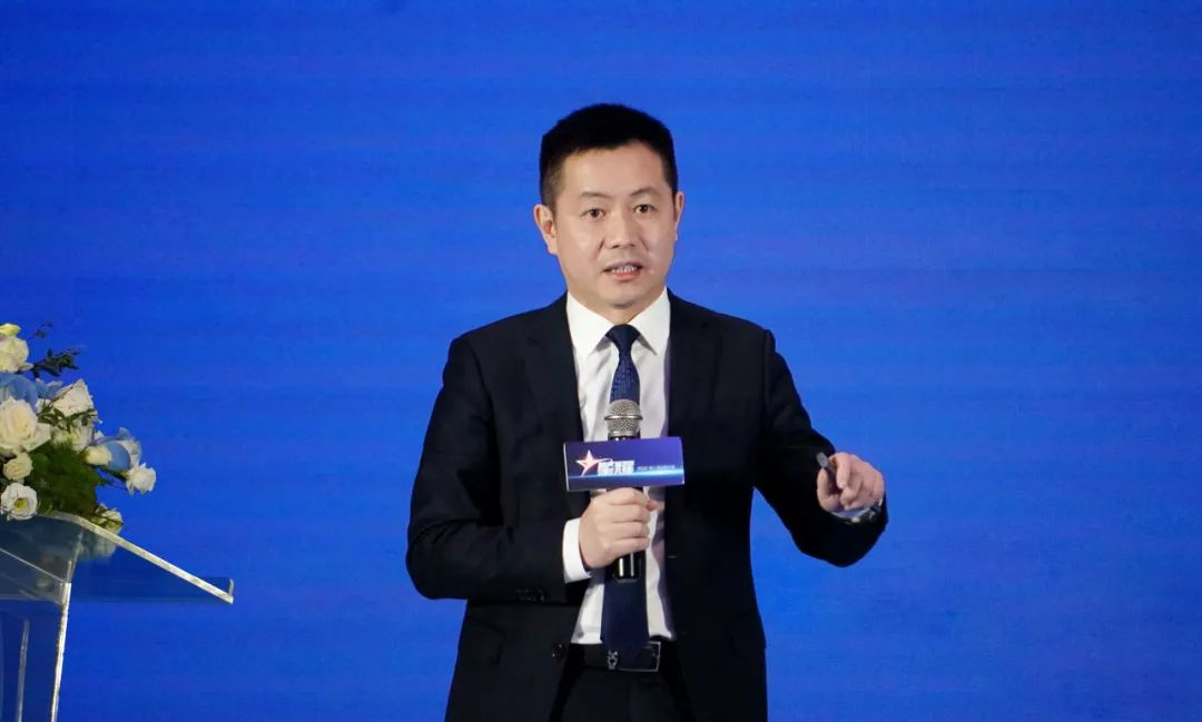 2024圣堡龍?zhí)沾傻诎藢闷放拼髸?huì)圓滿(mǎn)舉行2.jpg