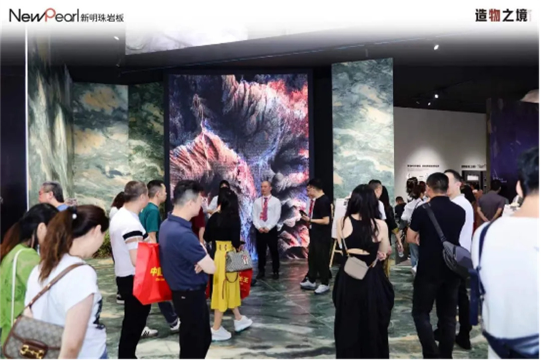 1714269254397025.jpg 1000W+關(guān)注!潭洲展新明珠巖板“種草”破圈04.jpg